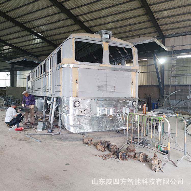 农场丰富道具景区复古火车头展示打卡道具绿皮火车餐厅美食餐车