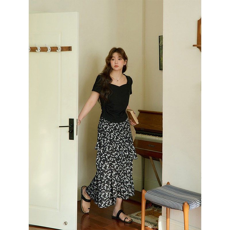 潘不卷大码女装微胖mm3色百搭短袖T恤夏季新款方领设计感弧形上衣,女装/女士精品,大码内搭,淘宝优惠券,粉丝福利购,淘宝优惠卷