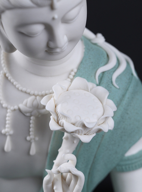 东方泥土陶瓷莲花水月自在观音新中式禅意客厅玄关摆件佛像工艺品