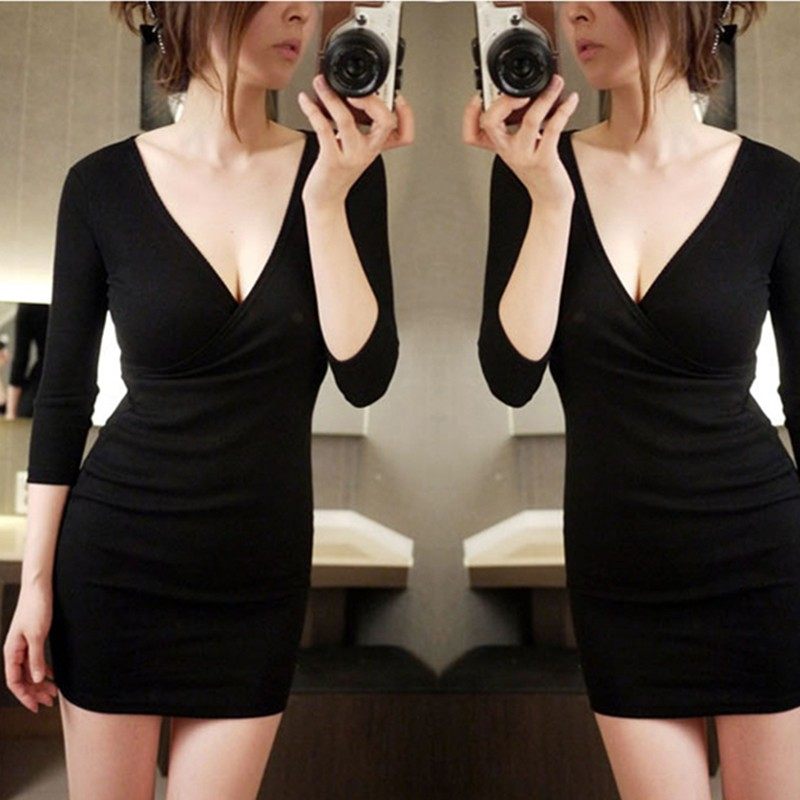 秋冬新款女短裙性感修身裙子低胸v领大码打底裙 七分袖包臀连衣裙