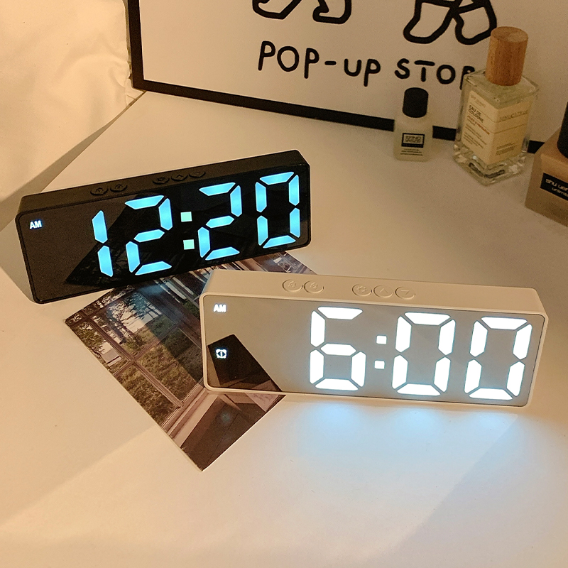 速发夜光数面时钟桌面时镜钟表间字摆件电子闹钟学生用宿舍