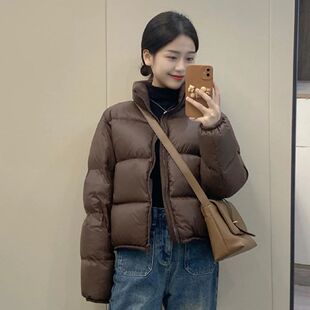 2026新款白鸭绒肯豆羽绒服女短款欧版咖色宽松立领加厚高腰面包