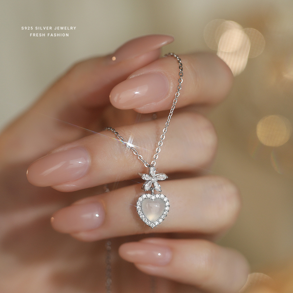 日本品质S925纯银白玉髓花朵爱心项链女小众设计感冷淡风轻奢高级