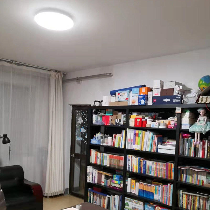 马灯自然光全光谱高显色无频闪儿童房书房灯学生护眼护目吸顶灯