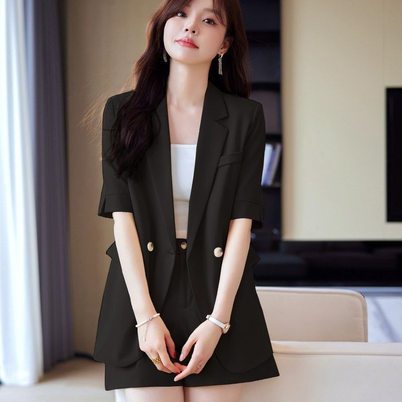 短袖西装外套女夏季薄款气质工作服高级感两件套短裤宽松职业套装