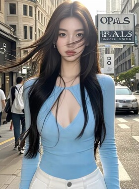 莫深系温柔纯欲风镂空深V领设计感T恤女秋气质修身打底衫长袖上衣