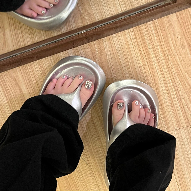 拖鞋高级感人字拖拖鞋