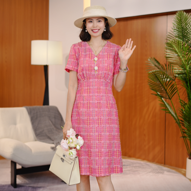 【南油虹姐】夏季新款重工彩幻粉色编制V领小香风减龄连衣裙2843,女装/女士精品,连衣裙,淘宝优惠券,粉丝福利购,淘宝优惠卷