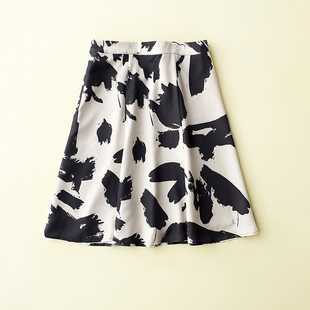 好品质!抽象油画笔触的艺术感 6片立裁半裙让你恰恰起舞的半身裙