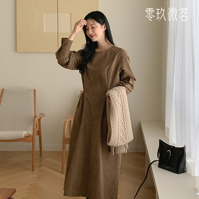 09women秋冬新款大码休闲系带口袋桃绒连衣裙微胖mm显瘦长裙79281