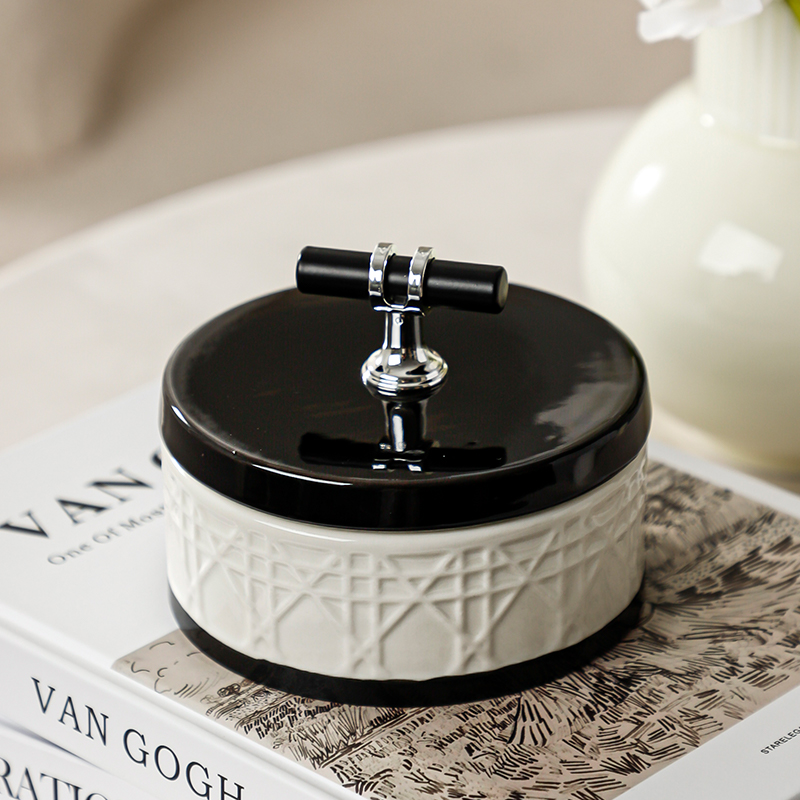 速发陶瓷带盖烟灰纳防飞灰客缸家用创意收厅盒套装办公室茶几烟缸