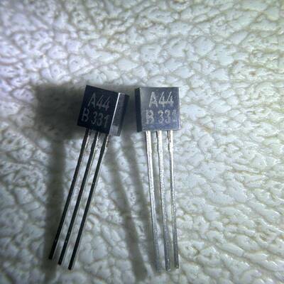 全新 MPSA44 A44 0.3A/400V NPN小功率三极管 TO-92