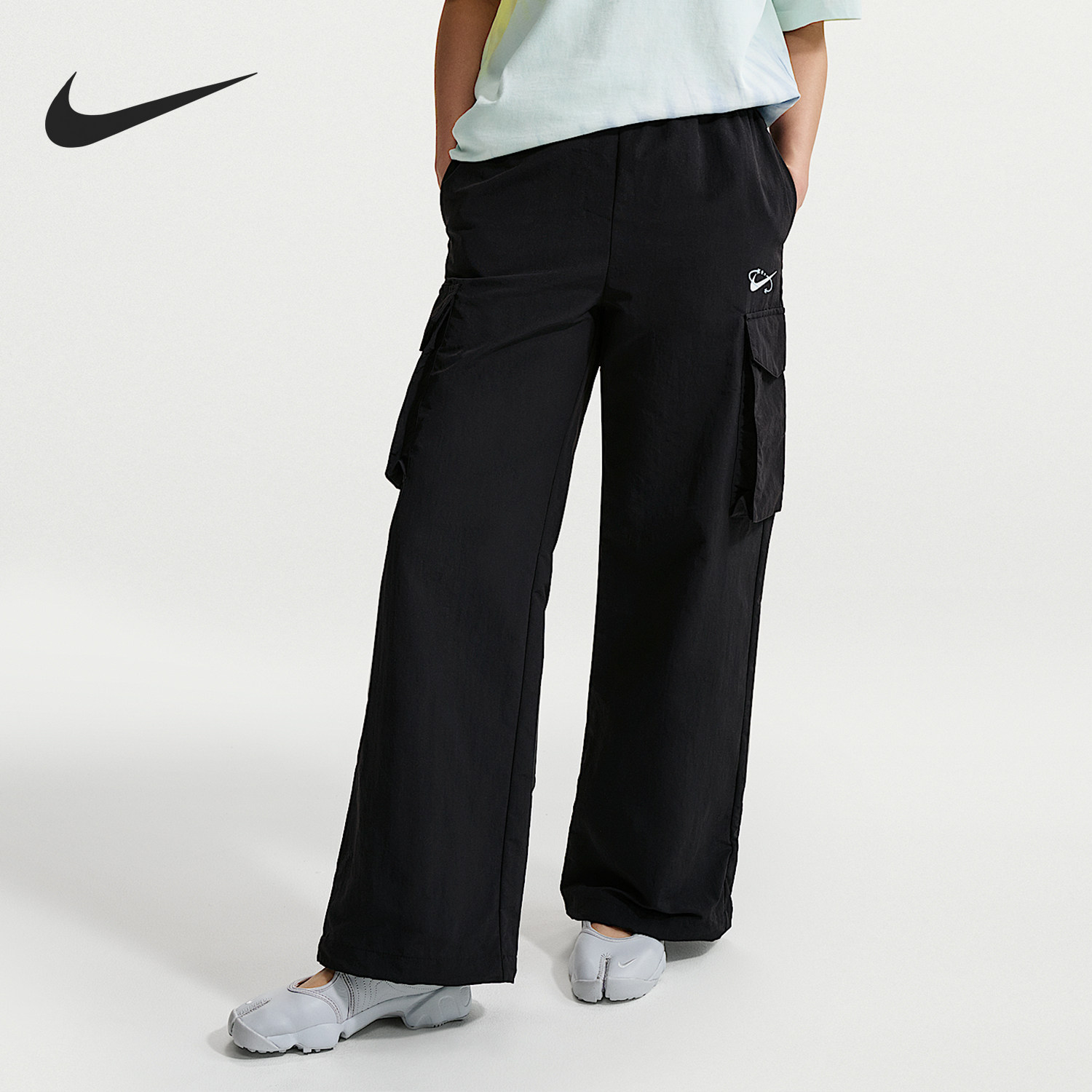 Nike/耐克正品Sportswear 女士中腰防晒拒水工装长裤IR7567-010