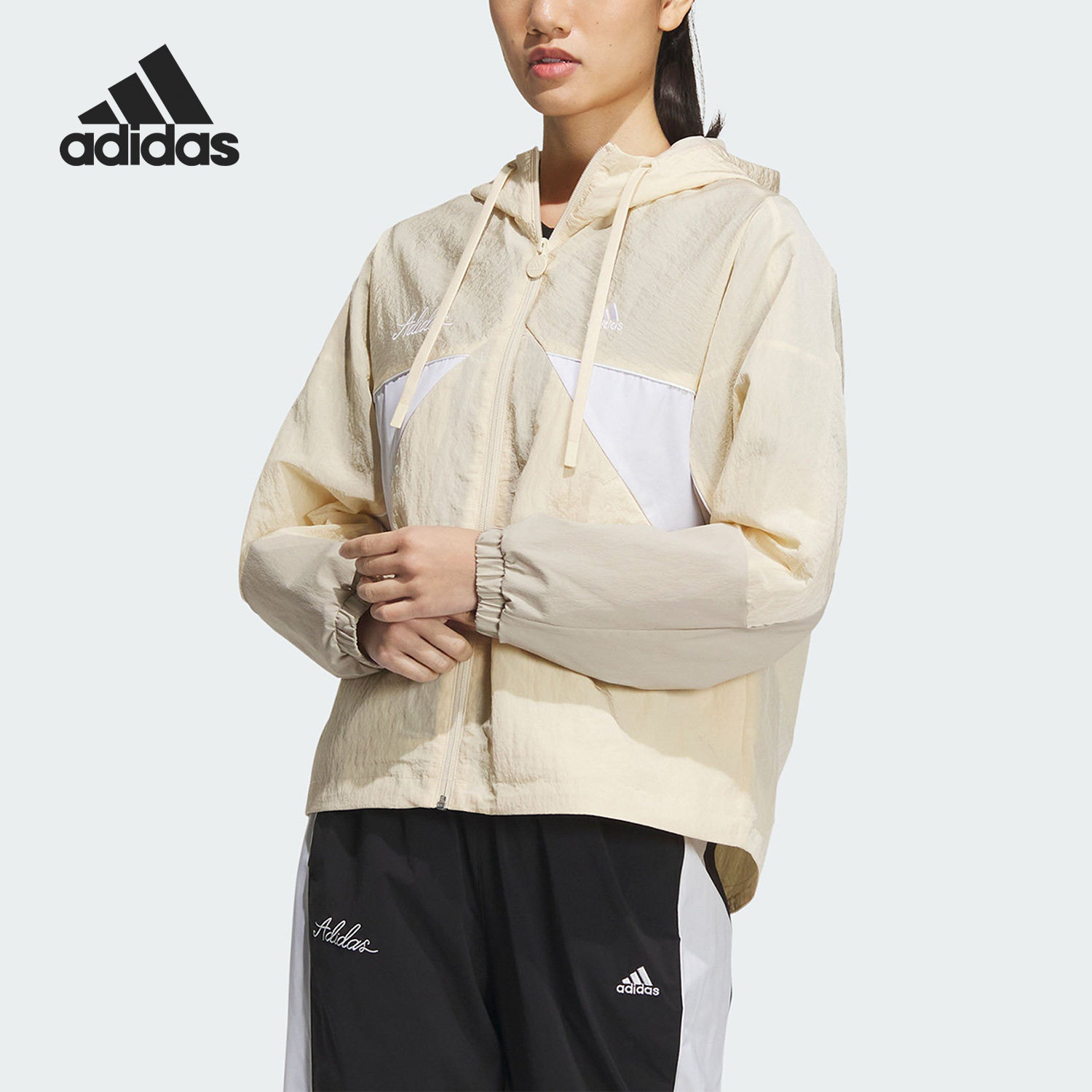 阿迪达斯女子运动休闲外套