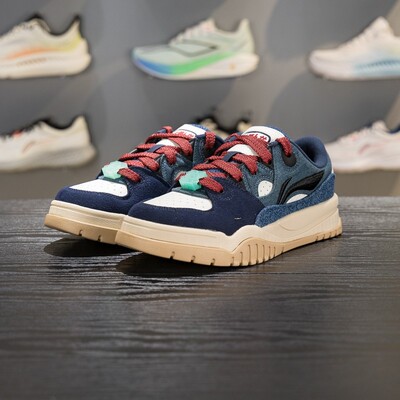 李宁正品潮跃男子经典休闲透气耐磨运动训练系带板鞋AGCW011-4