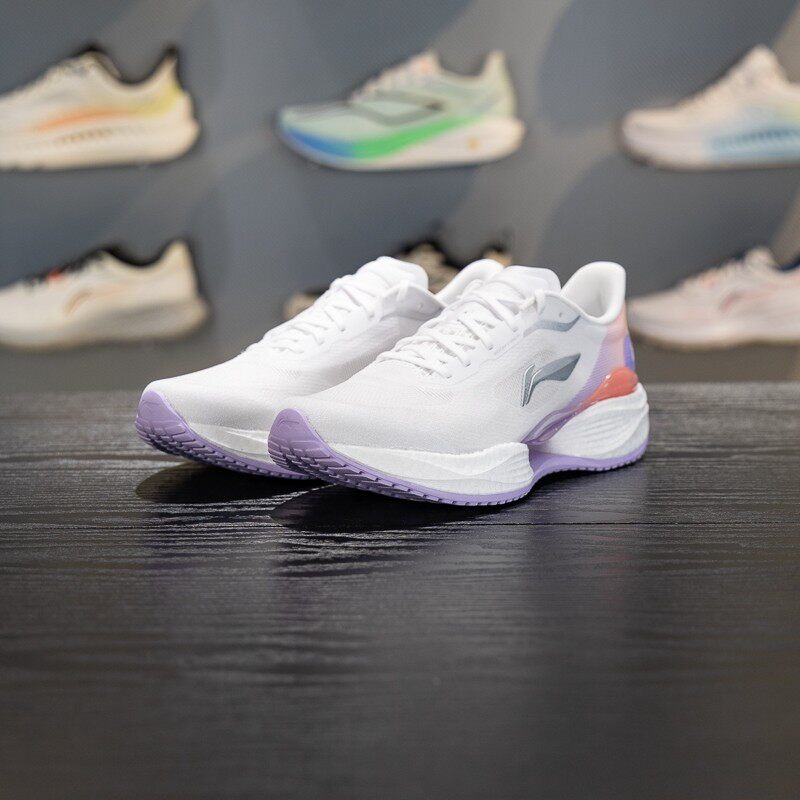 李宁正品超轻23女子时尚潮流防滑耐磨运动低帮跑步鞋ARBW018-8