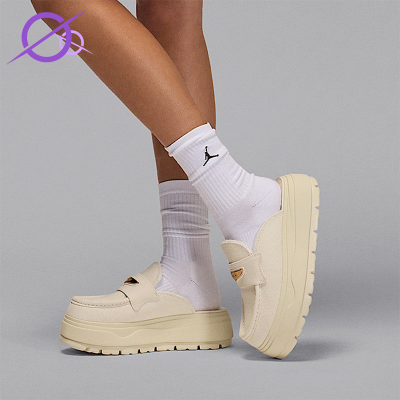 Nike/耐克正品JORDAN女士运动厚底耐磨日常休闲拖鞋IM6663-071 - 实物图