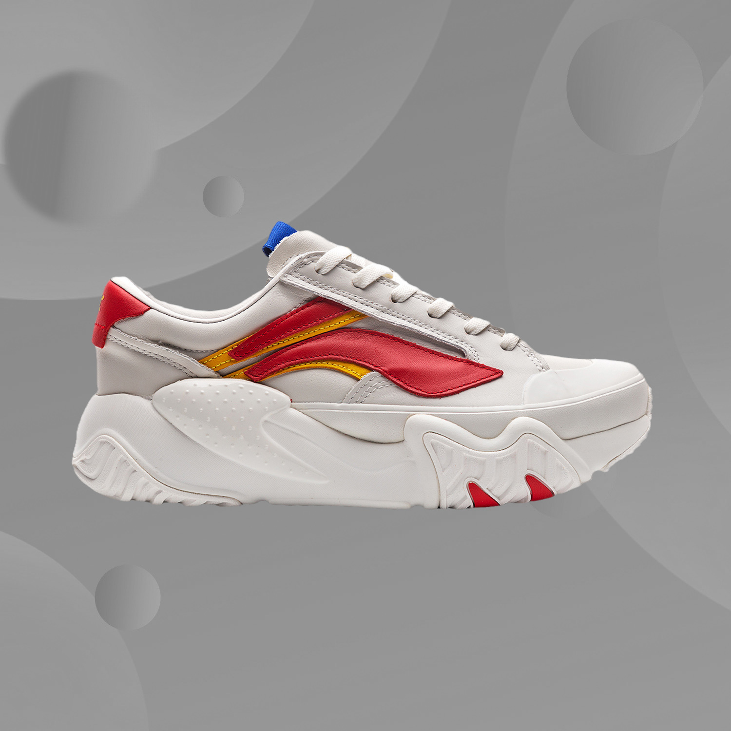 走秀款惟吾男子经典休闲鞋巴黎