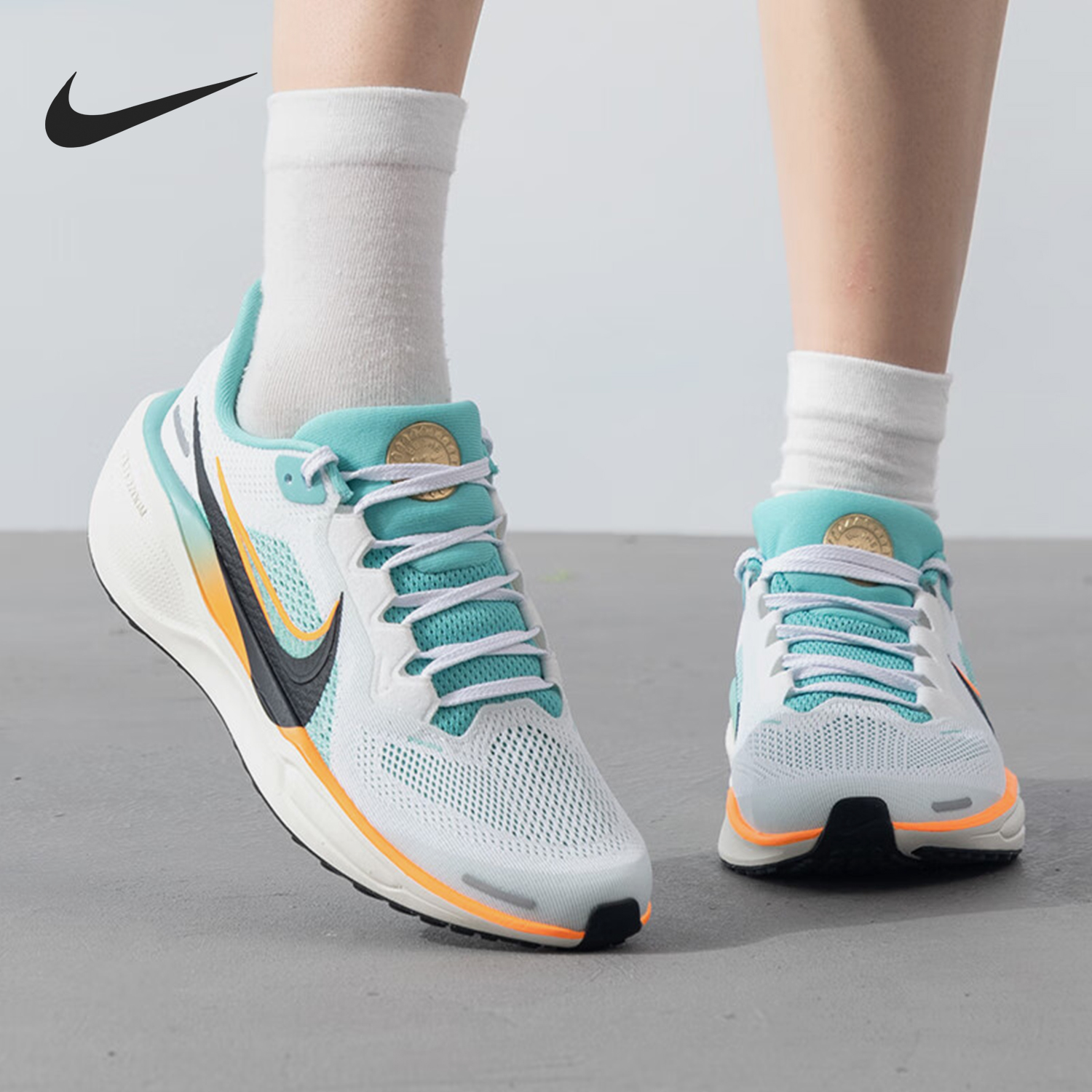 Nike/耐克正品秋季新款儿童轻盈缓震运动跑步鞋HM3724-101