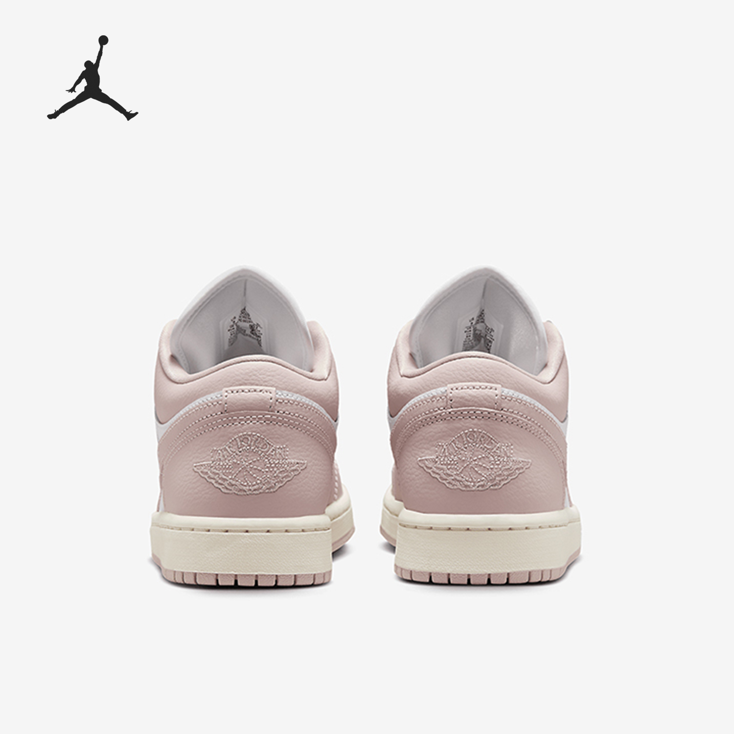 耐克女士运动轻便缓震训练篮球鞋