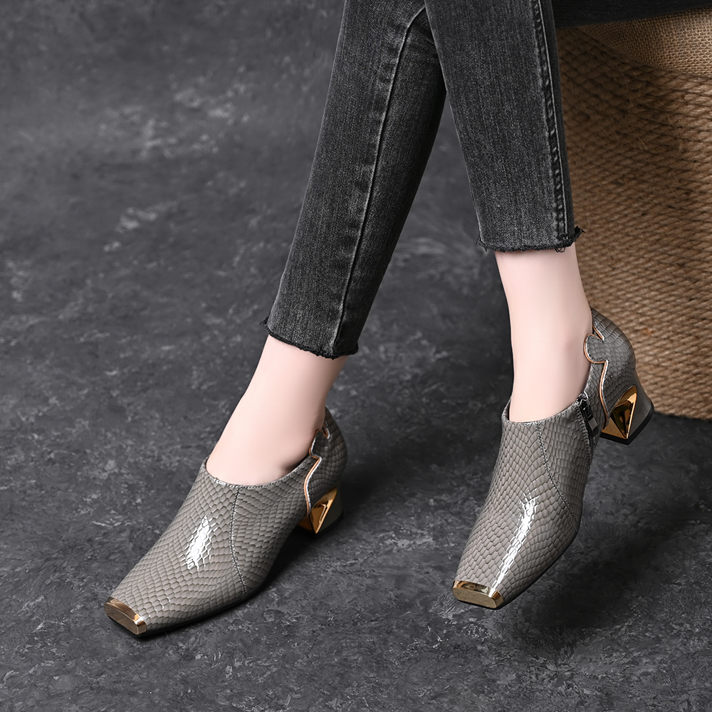 头层牛皮防踢金属头深口单鞋女春秋新款百搭方头蛇皮纹粗跟高跟鞋