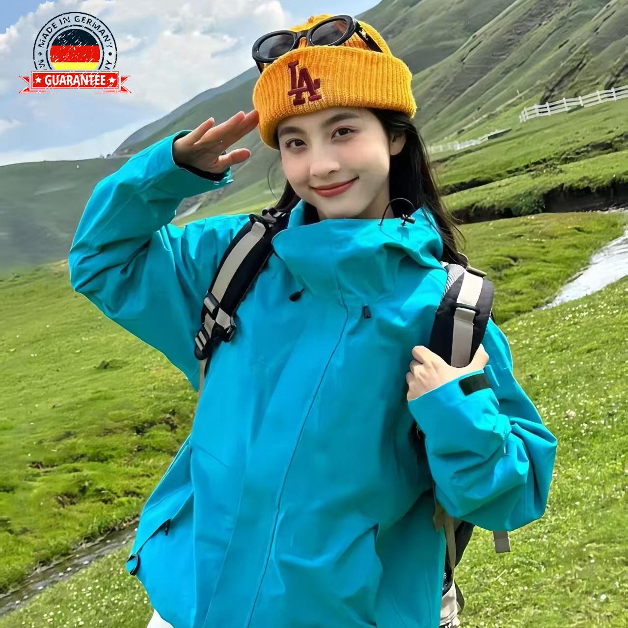 德国2026新款潜水蓝冲锋衣女装秋冬三合一超好看小个子防水外套