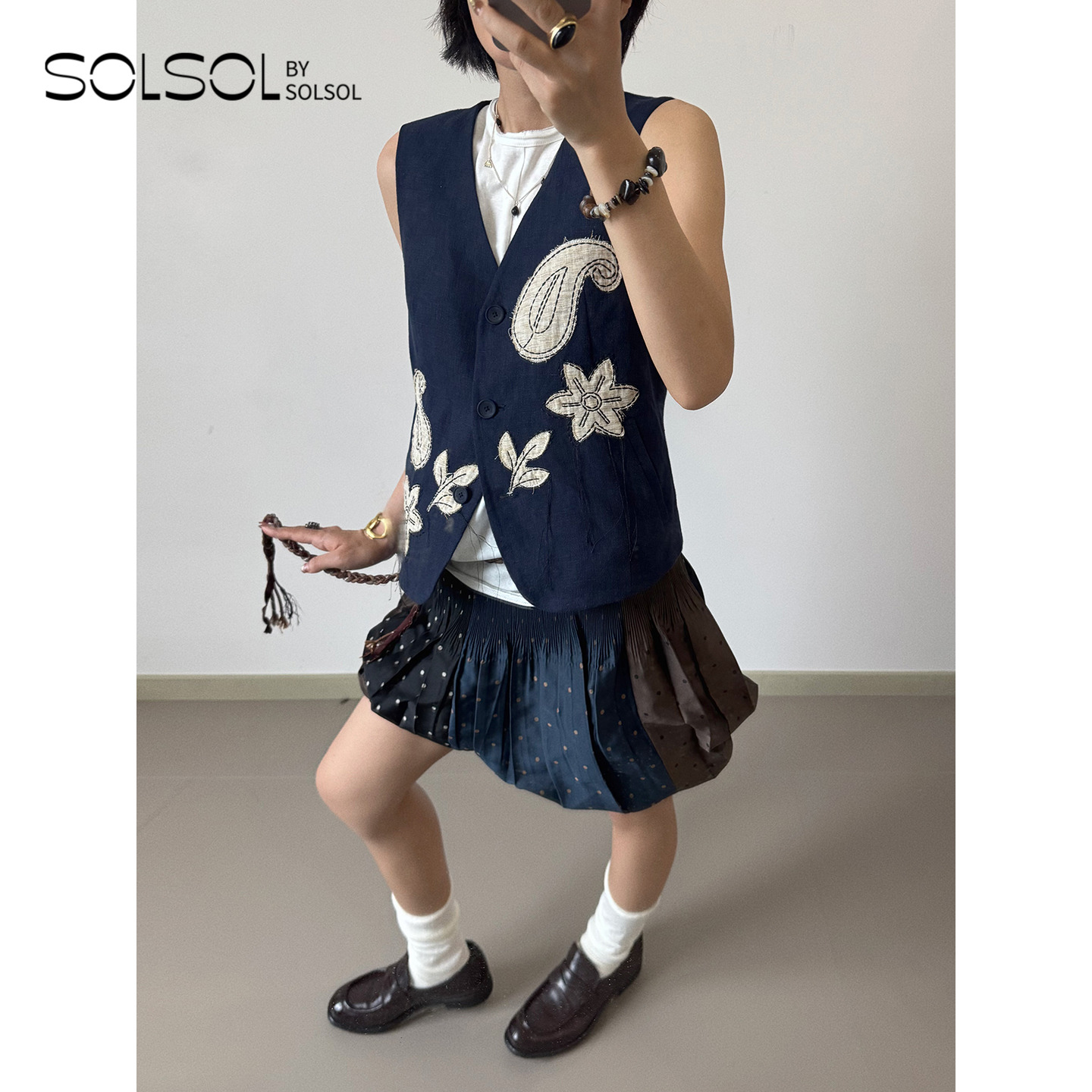 RAWSTONE秋冬小花树叶流苏马甲