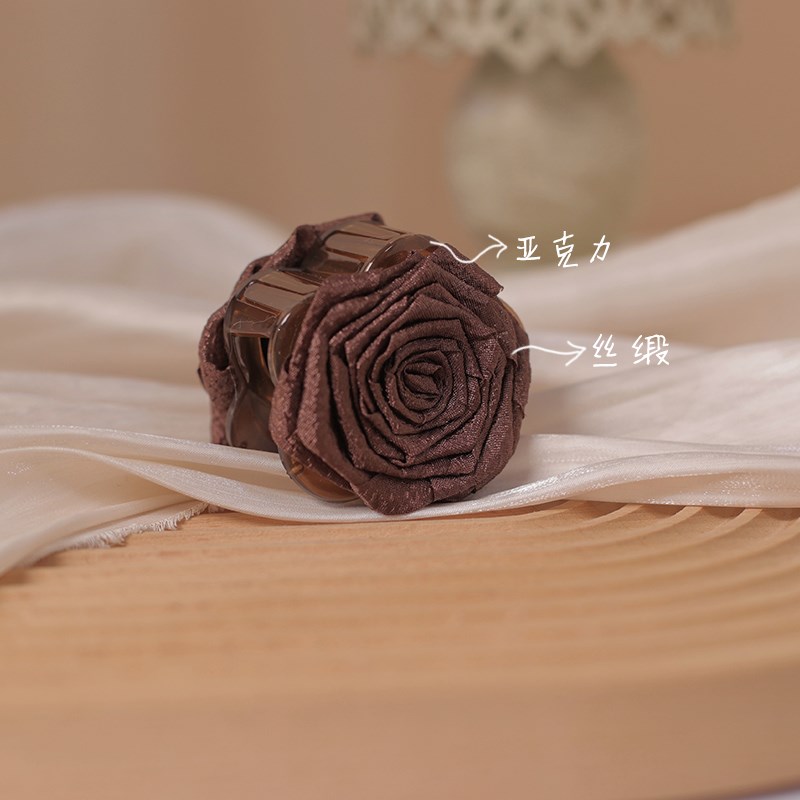 法式半扎发夹女2024新款高级感玫瑰花朵抓夹发饰后脑勺小号发量少