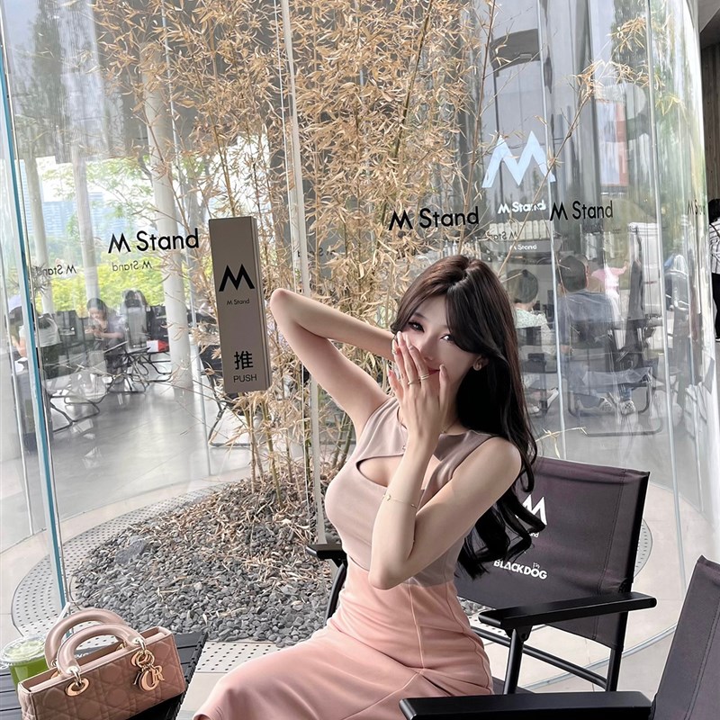 CCZEE 夏日泡芙 设计感挖空设计拼接包臀长裙小众撞色连衣裙女夏