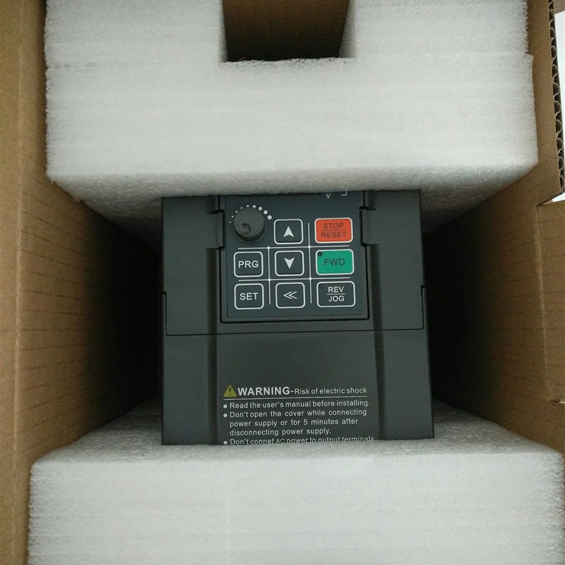 矢量变频器AC70E-T3-2R2G三相380V 2.2KW 380V