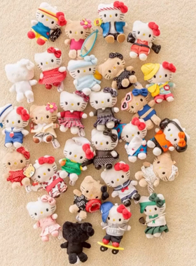 HelloKitty x ME% 联名挂件 日本正品SANRIO三丽鸥包包挂件钥匙扣