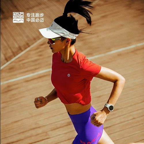 必迈跑步圆领短袖T恤速干透气