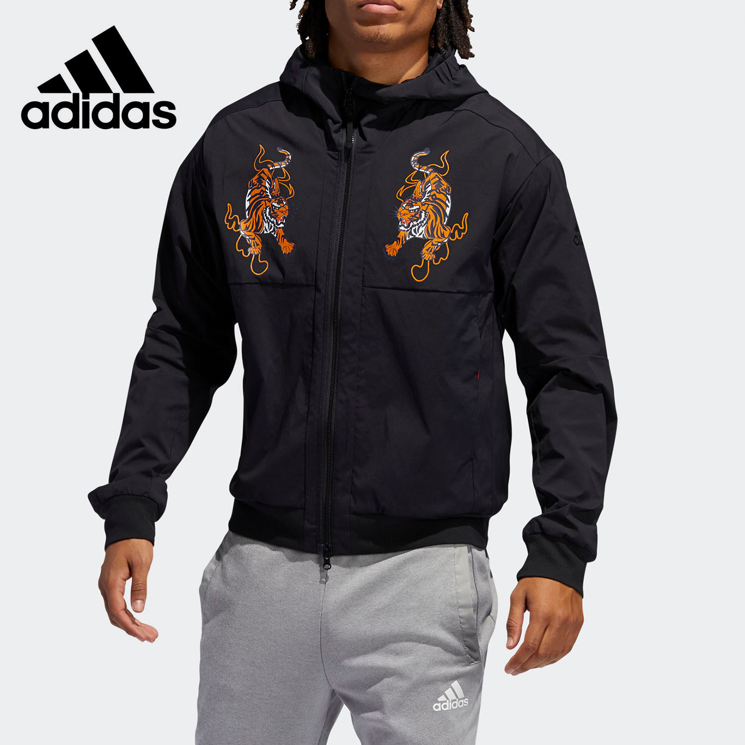 Adidas/阿迪达斯正品猛虎印花男子连帽运动夹克外套 GG0767