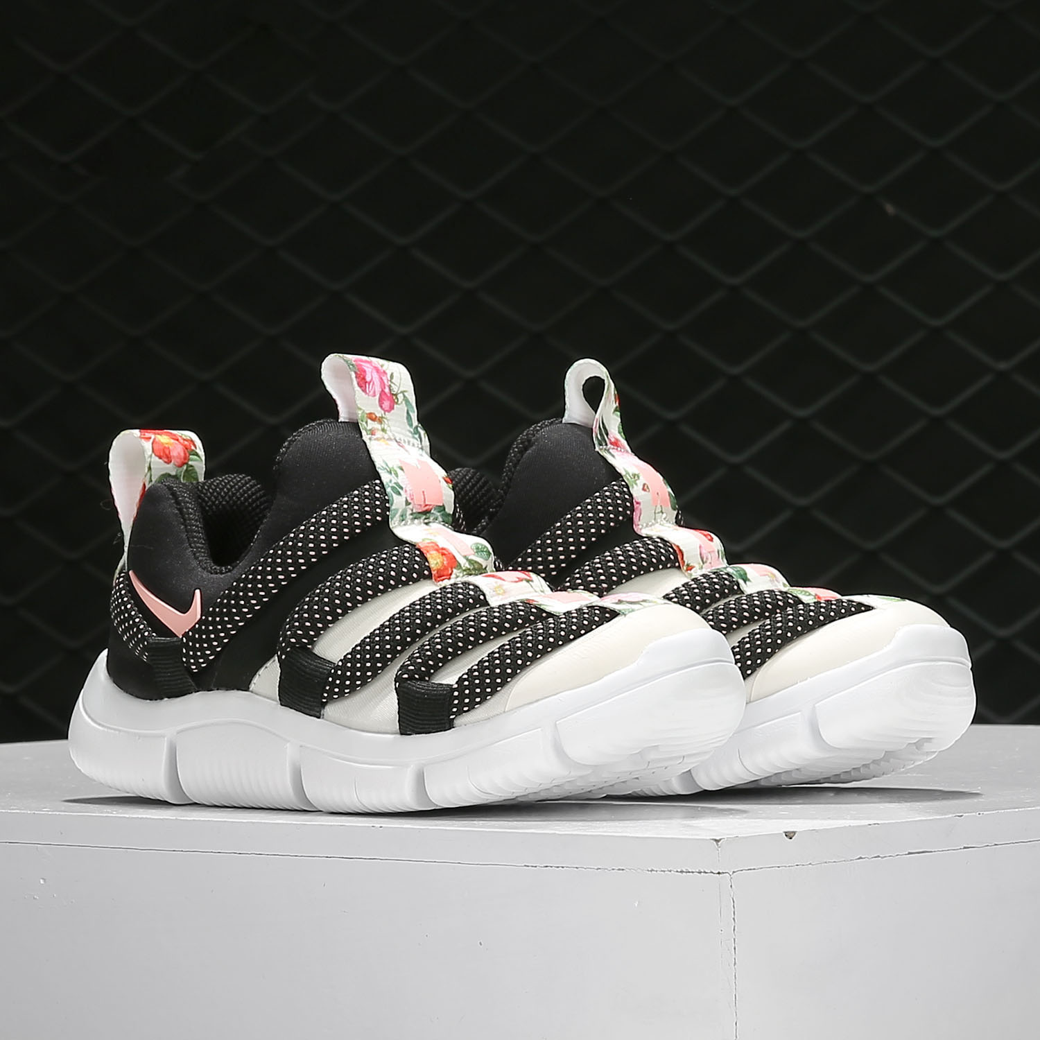 Nike/耐克正品 NOVICE VF (PS) 男女儿童毛毛虫轻便休闲鞋 BQ5289