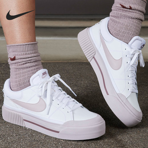 Nike/耐克正品2024新款女士耐磨厚底低帮休闲板鞋DM7590-105