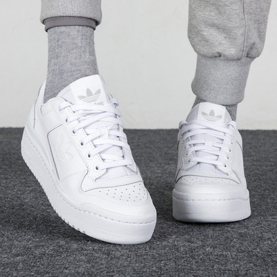 阿迪达斯三叶草男女同款休闲板鞋