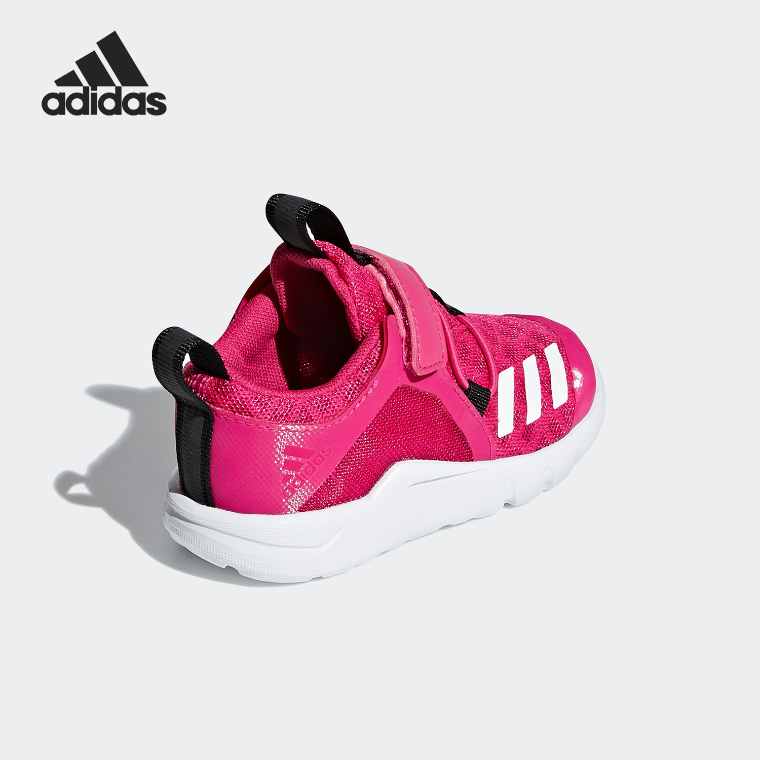 阿迪达斯小童透气训练运动鞋