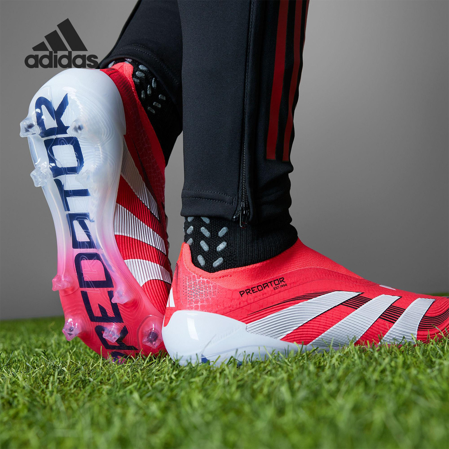 Adidas/阿迪达斯正品新款男士训练比赛无鞋带足球鞋ID3877