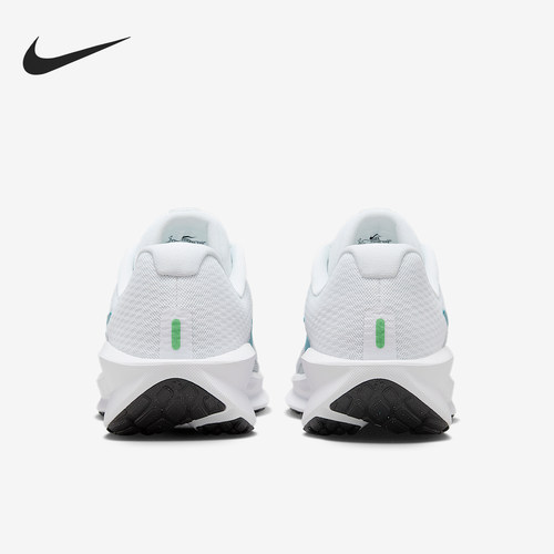 Nike/耐克女士透气跑步鞋
