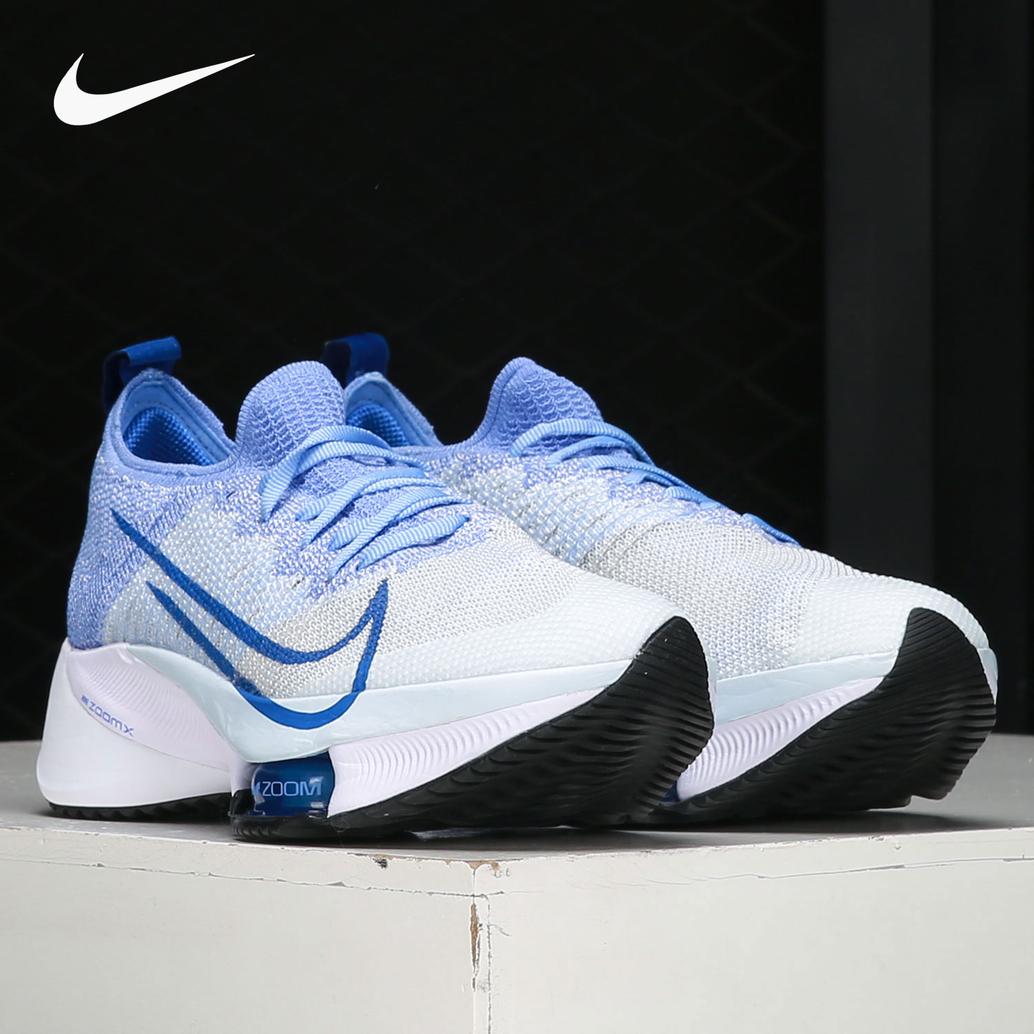 耐克男女舒适缓震运动跑步鞋