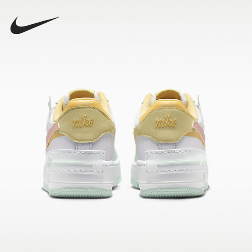 Nike/耐克正品Air Force 1女士低帮休闲运动板鞋IV3221-181