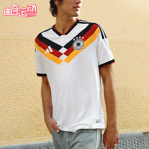 Adidas/阿迪达斯正品GERMANY 26男女运动足球修身训练短袖JN2066