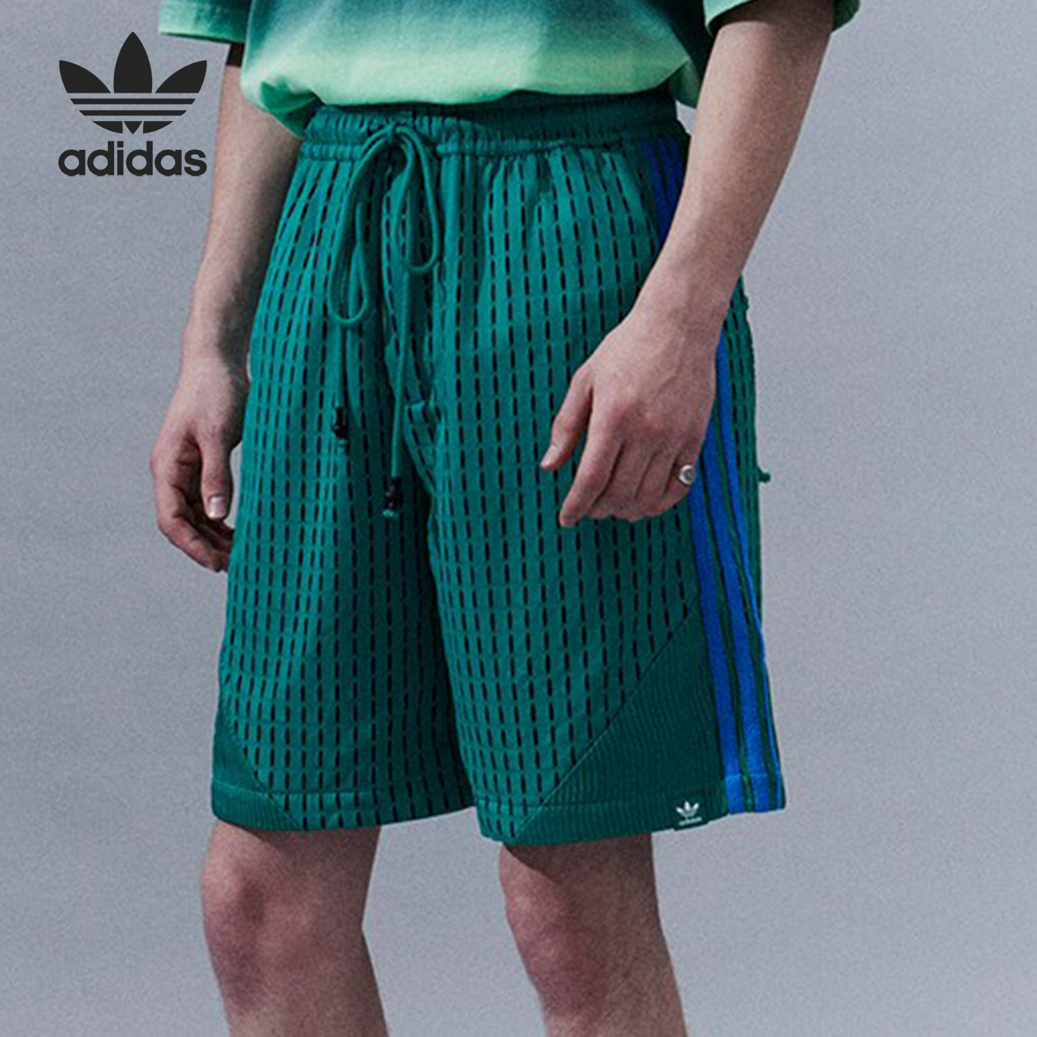 Adidas/阿迪达斯官方正品三叶草男女同款系带时尚运动短裤IK8599