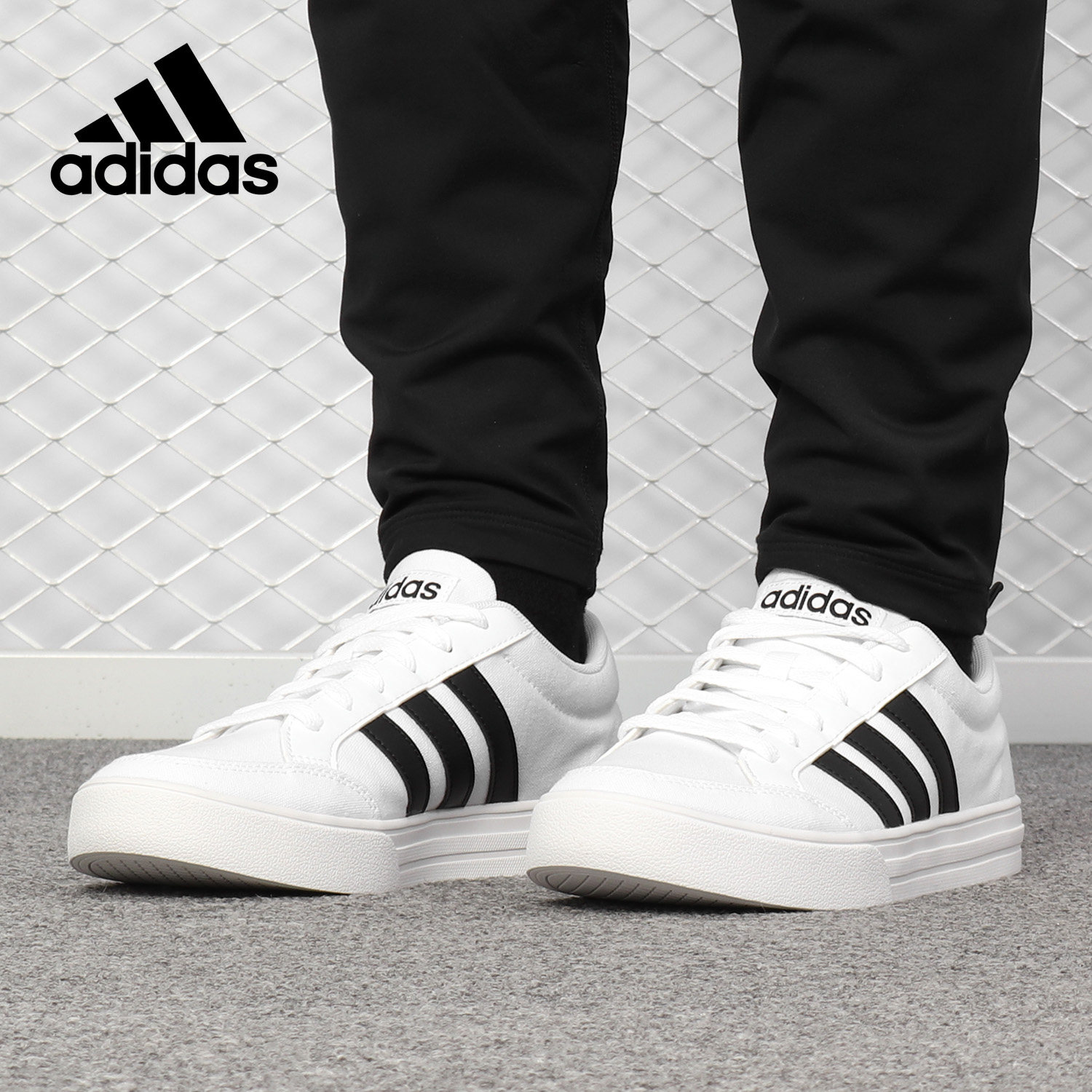 Adidas/阿迪达斯正品男女低帮系带运动休闲小白鞋板鞋 AW3889