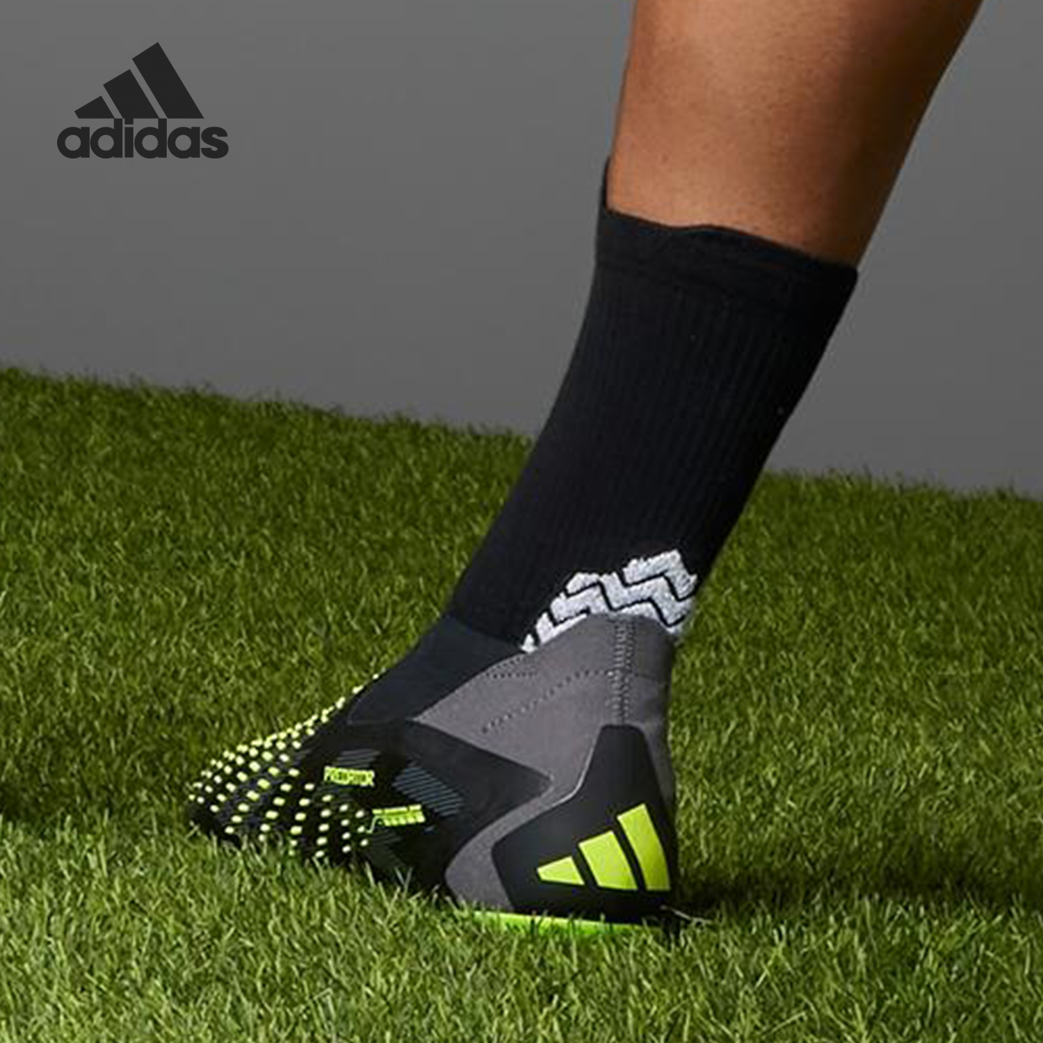 Adidas/阿迪达斯正品运动男士防滑耐磨FG长钉足球鞋IG0769