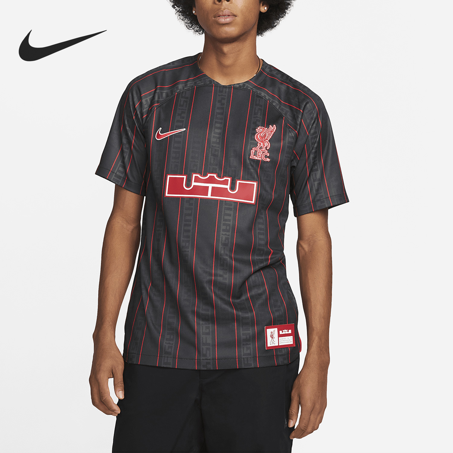 Nike/耐克正品22-23赛季男子利物浦詹姆斯联名球衣FD0627-061