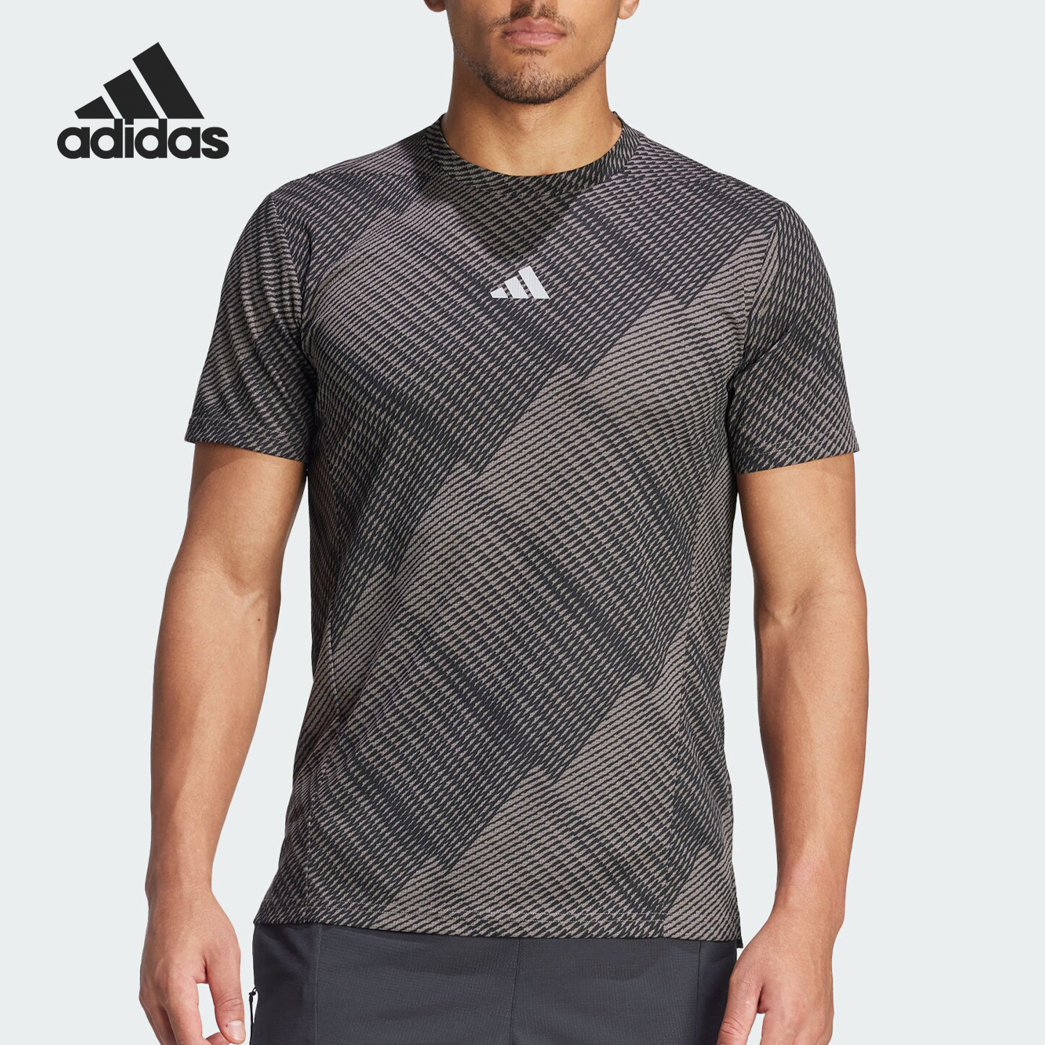 Adidas/阿迪达斯正品D4T HR AOP TEE透气男士健身短袖IL7136