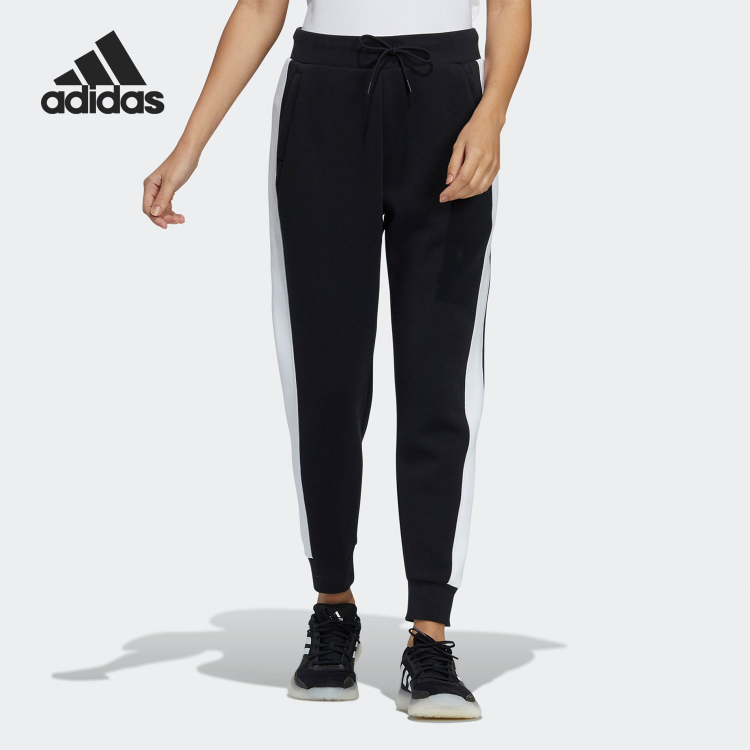 阿迪休闲女子时尚长裤