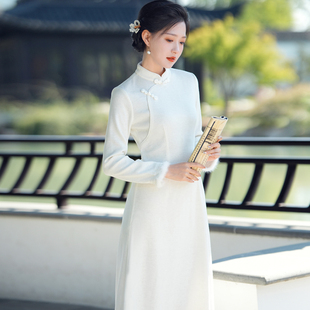 怜雪 秋冬新中式民国风白色连衣裙修身内搭打底针织改良旗袍长裙