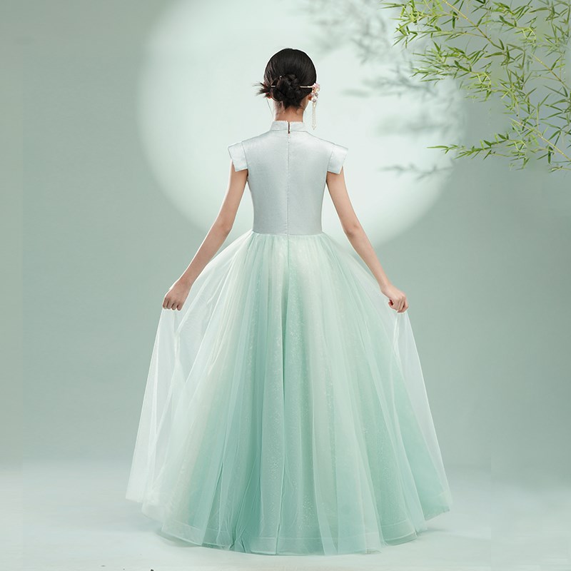 高端中国风儿童演出服民乐古筝大童女童演奏中式绿色古风礼服春夏